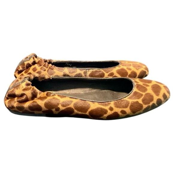 Donald J Pliner Women's Giraffe Print Ballet Flats Size 7.5 Brown - Picture 6 of 9